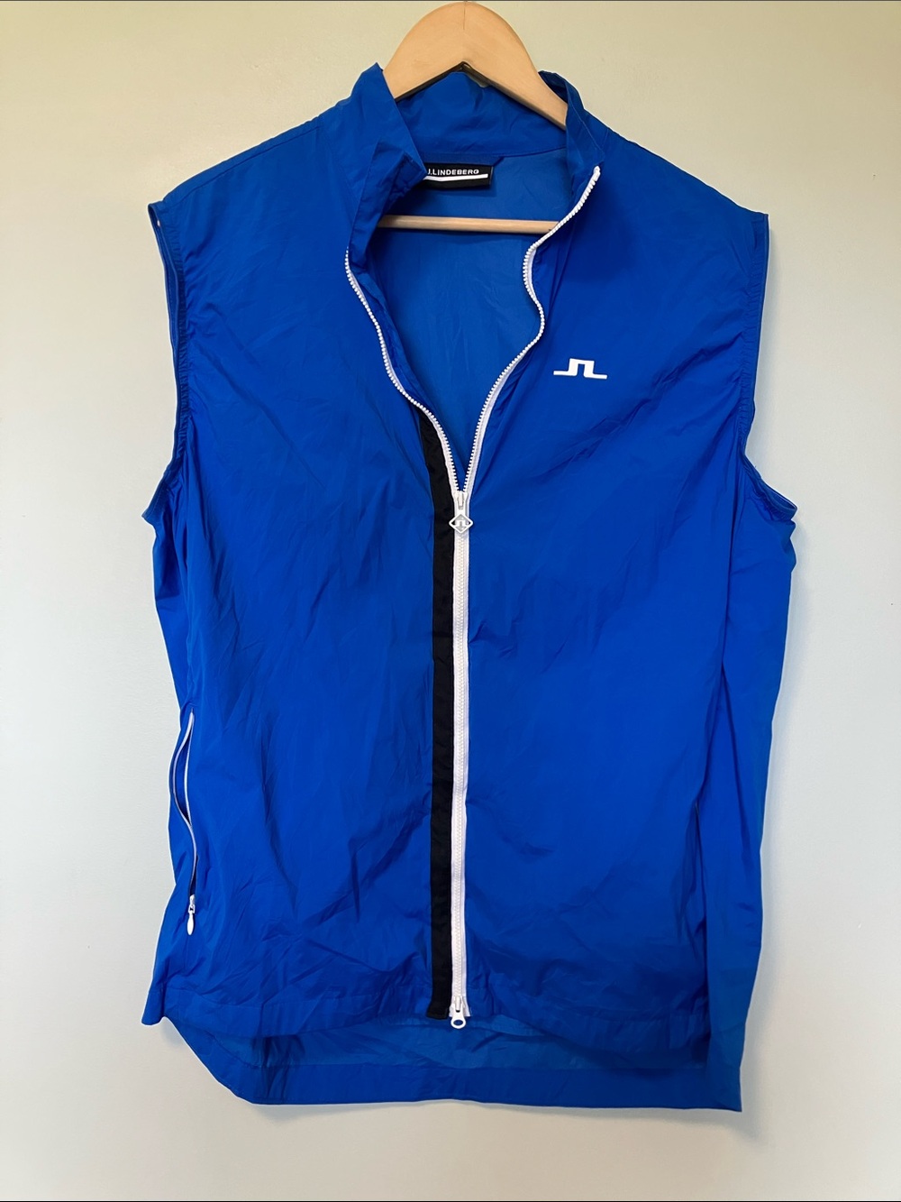 J.Lindeberg Men's Royal Blue Lightweight Ash Packable Golf Vest